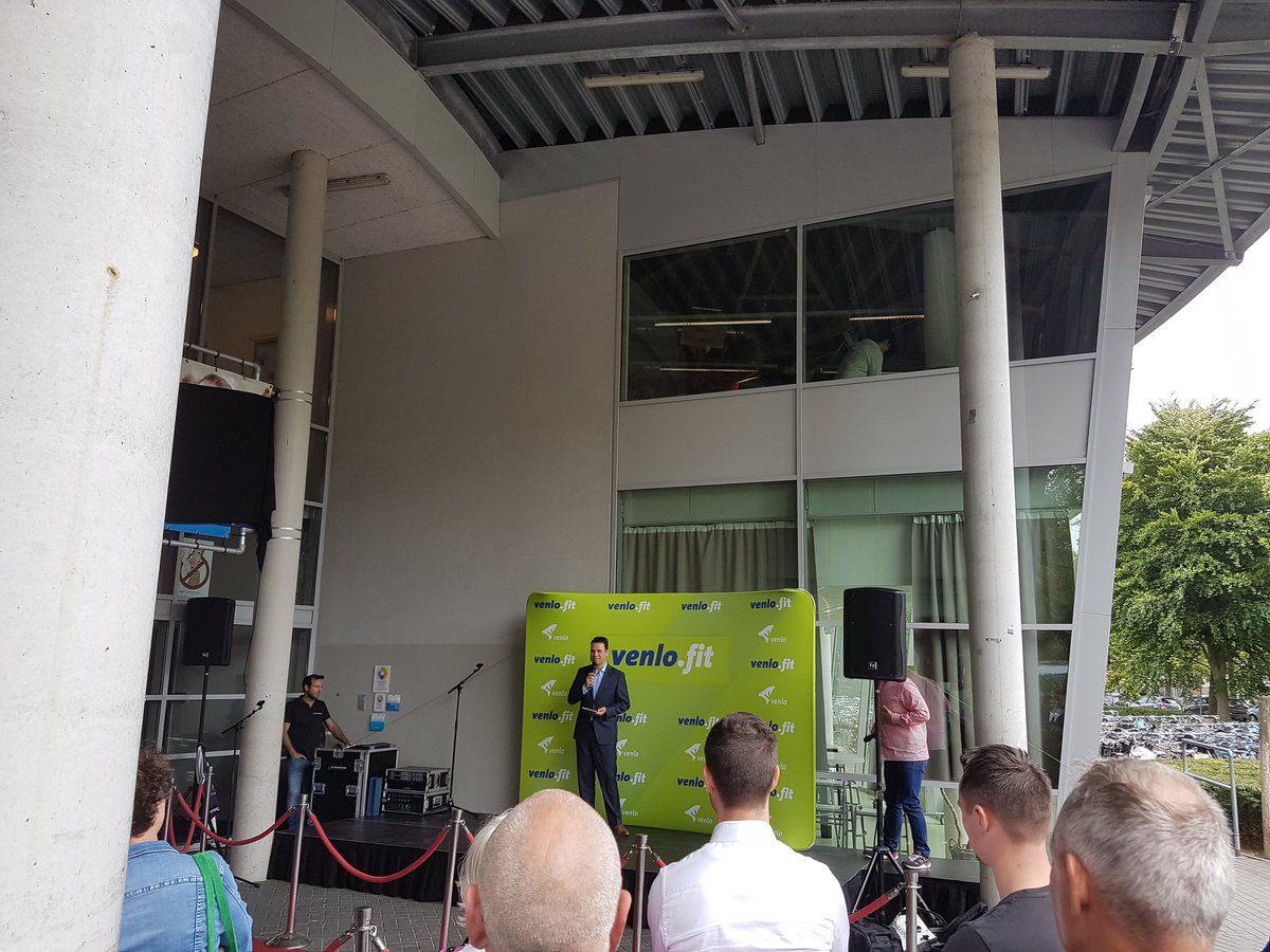 tijnwabeke's tweet photo. Aanwezig bij presentatie en lancering van leefstijlcampagne #Venlofit. Iedereen in #grootVenlo in beweging!
@gemeentevenlo https://t.co/8G0JvvT6JC