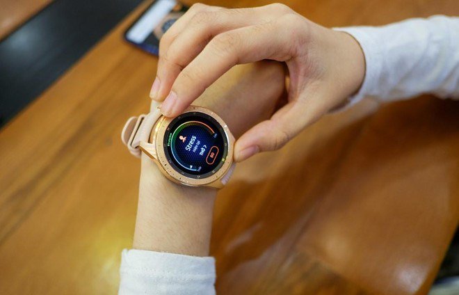 ntvmagazine's tweet photo. Samsung dọn hàng tồn, Galaxy Watch giảm giá gần 3,5 triệu đồng – Công nghệ https://t.co/BTN9HTnJWs https://t.co/i6XxzeeGY7