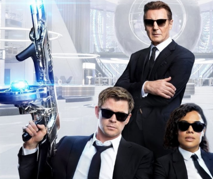 HelicopterFilmS's tweet photo. "Men In Black: International" is out in cinemas from tomorrow in the UK. Our team worked on the #aerialshots and we're looking forward to seeing the finished film. #HFS #AerialFilming #MIB #Cinematography #Drones #helicopter @JeremyBraben #AerialDOP https://t.co/7Hqs3r7PzQ