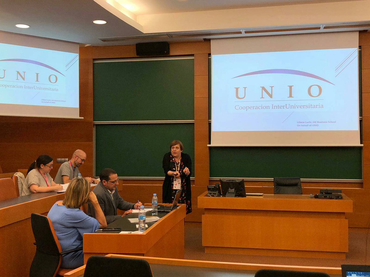 ebslg2019's tweet photo. Another great round of Flash talks! Thanks to all the speakers. Enjoy lunch 🍝🍜🍷#ebslg2019 https://t.co/MPKSNXKQQT