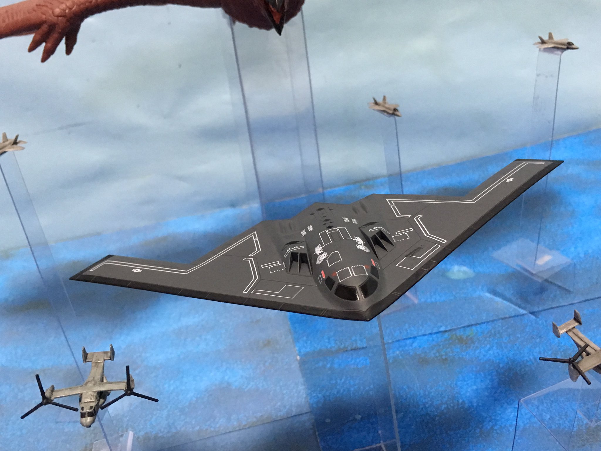 O Xrhsths タカ Kom Sto Twitter モナーク司令船アルゴのフィギュアをゲット ほんとはステルス戦略爆撃機 ゴジラ Godzilla ゴジラキング オブ ザ モンスターズ Godzillakingofthemonsters O Xrhsths タカ Kom Sto Twitter モナーク司令船アルゴのフィギュアをゲット ほんとはステルス戦略爆撃機 ゴジラ Godzilla ゴジラキング オブ ザ モンスターズ Godzillakingofthemonsters