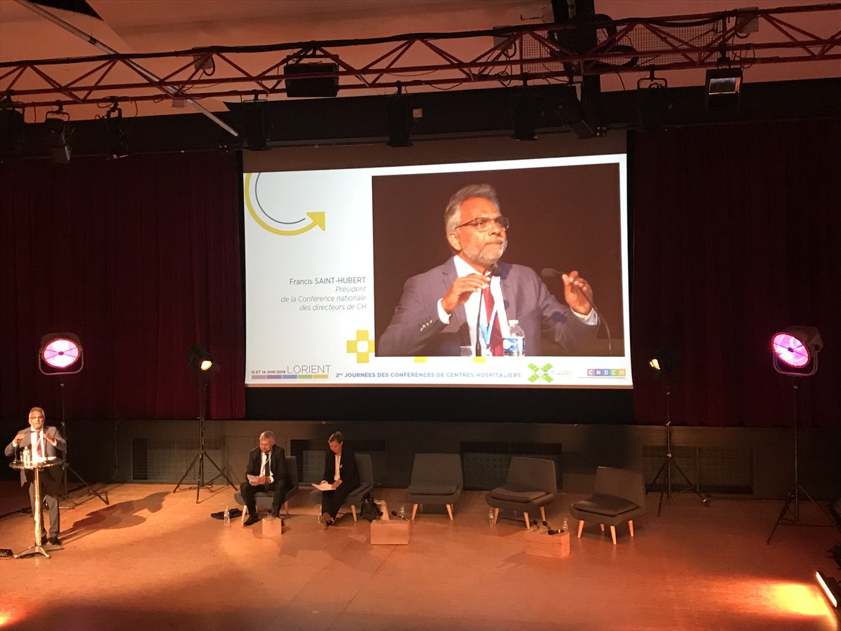 ConferencesCh's tweet photo. Francis Saint-Hubert, Président de la Conférence nationale des directeurs de CH inaugure nos 2es Journées des Conférences de CH ✂️ #CONFCH19 https://t.co/QFC3kNqXQZ
