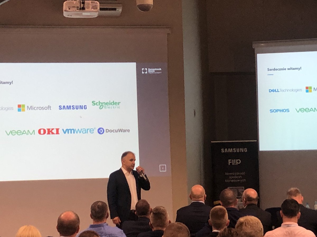 marcinpi's tweet photo. Sebastian Pawłowski otwiera Konferencję Ewolycja IT  @Komputronik_pl #docuware @DocuWare #ContentServices #dms #documentmanagement #ECM https://t.co/5Bbvph7hKo