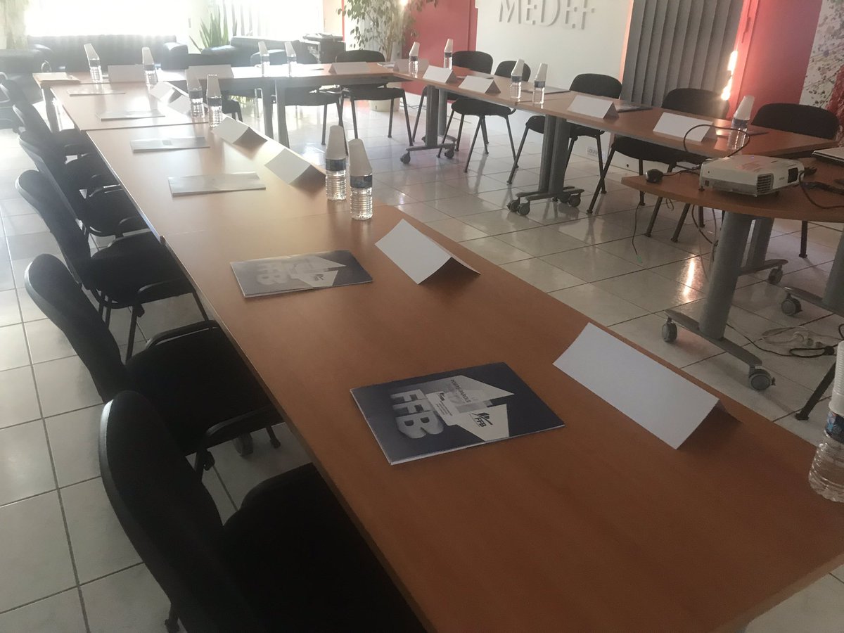 Medef34's tweet photo. Prêt pour accueillir @34FFB dans nos locaux @Medef34 #montpellier pour une formation sur les #reseauxsociaux 👍 Les entrepreneurs connectés sont les bienvenus au @medef #medef #medef34 @MedefOccitanie #ffb34 #ffb @ebp_france #digital @FFB_Occitanie @FFBatiment #artisanbatiment https://t.co/eu9R9PP3vM