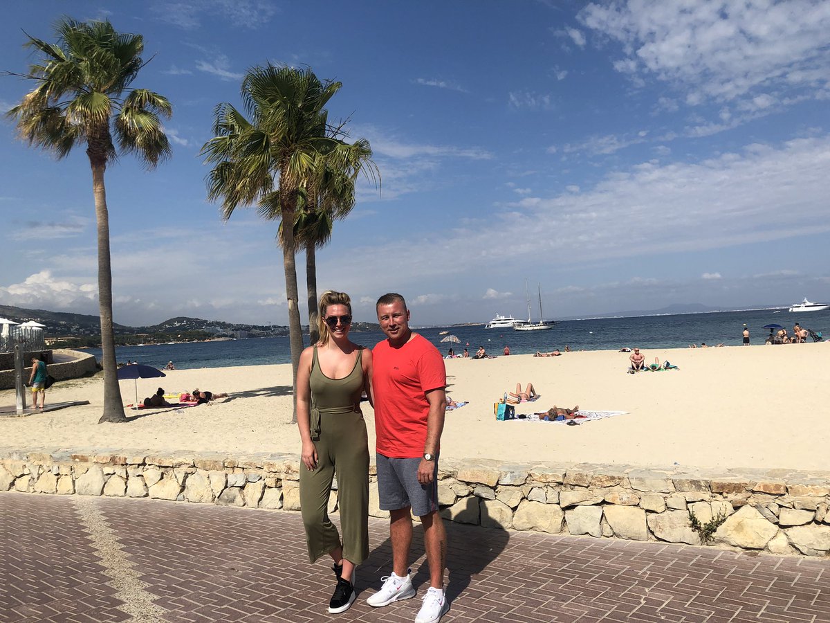 DJLeeDrake's tweet photo. Had the best time working in magaluf last week with @KerrieDobson ❤️ what a week that was at #theultimategetaway #magaluf #s2s #s2sfest https://t.co/h2qeEfKqWa