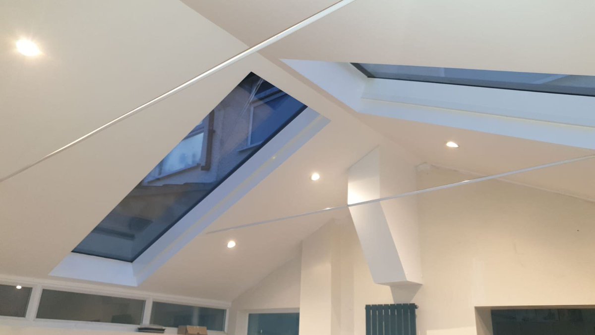 Control the temperature of your #conservatory &amp; make the most of natural light with the SupaLite Sky Vista!
✅Self Cleaning
✅Outstanding solar control
✅10 Year Guarantee🏅

For more on #SkyVista or any other #SupaliteRoof, visit:
👇
bit.ly/2VGznVM 

Photo: @wellite_ltd
