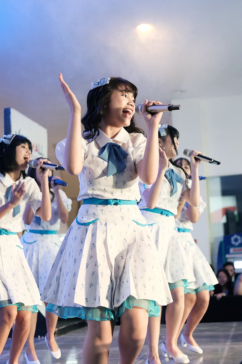 HoshiNoFilm's tweet photo. 06.12.2019
365 AEP Mall Show
(Vista Mall - Daanghari)
#MNL48
#MNL48Dian
#MNL48
#MNL48IgaiNiMango
#TeamL
#Mangoers
#DianKatsu
#DianSoniichan
#365ArawNgEroplanongPapel https://t.co/TFU2fHJLl2
