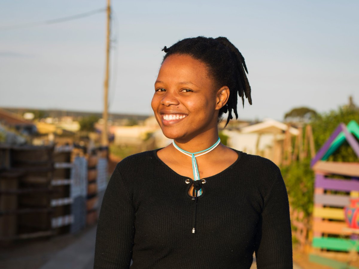UbuntuPathways's tweet photo. “I will become a leading expert in youth development to help empower a generation. I will buy my own home where my son will grow up strong.” -Nomhle // To celebrate our 20th anniversary, Ubuntu gathered and shared our dreams for the next 20 years. #20yearsofubuntu #dreams https://t.co/oDbzSgscIN