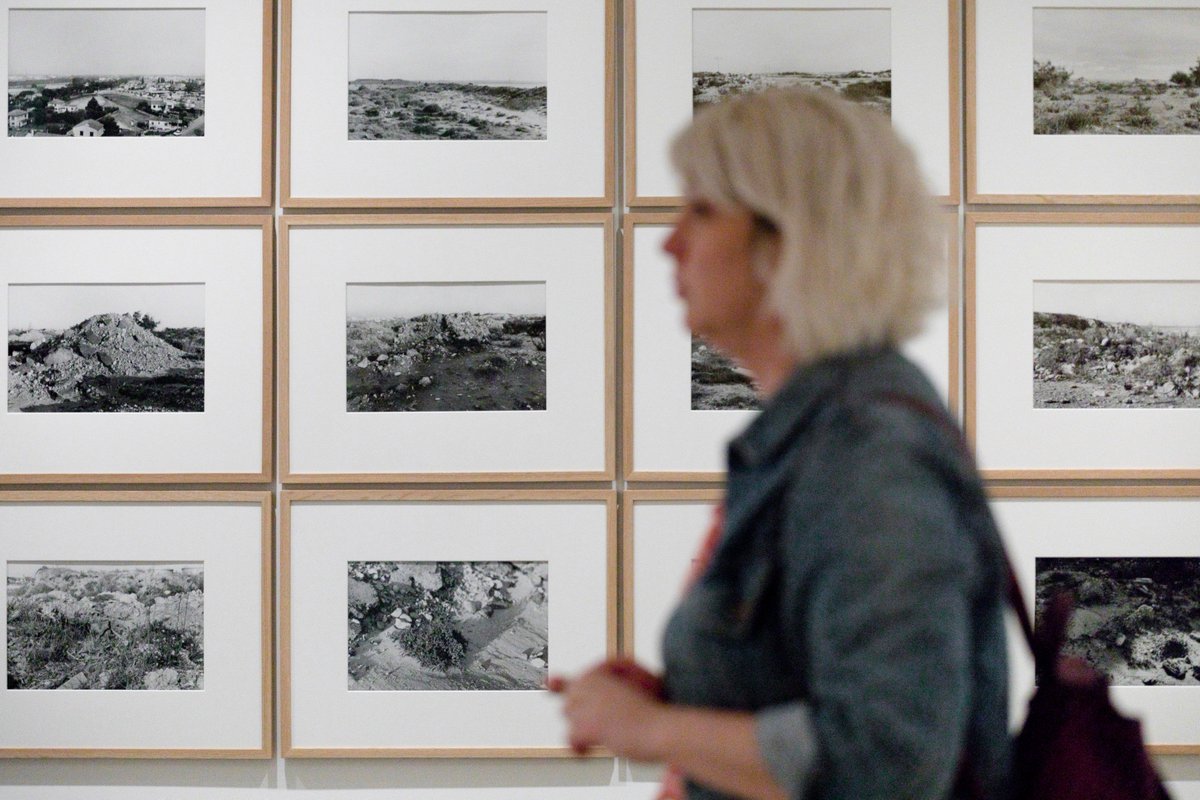 La nueva exposición del <a href="/museoico/">Museo ICO</a> se llama "Paisajes enmarcados. #Misionesfotográficas 1984-2019" y aborda las fascinantes transformaciones a las que se somete el paisaje como efecto de la acción del hombre en siete países europeos distintos. ¡Hasta el 8 de septiembre!