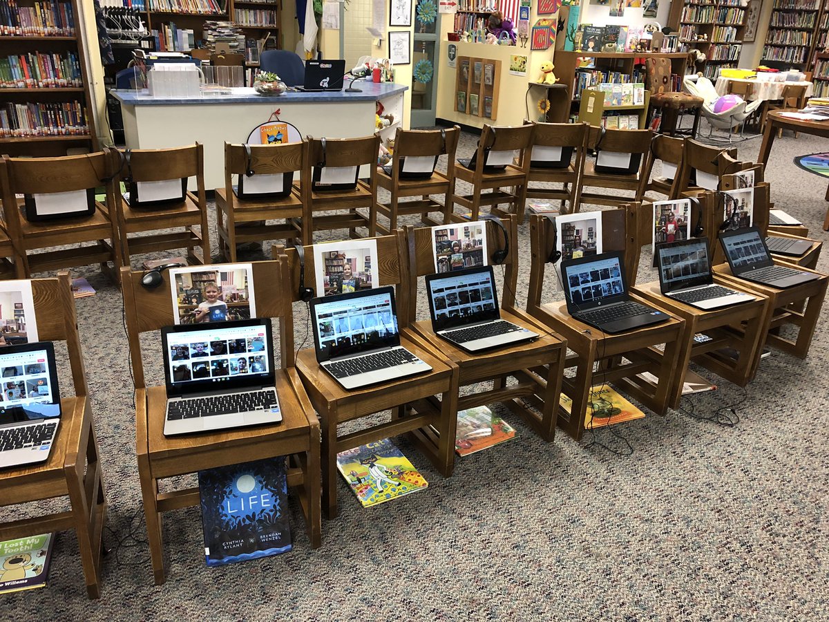 I want to play musical chair flip grid! When the music stops students watch a flip grid video made by a fellow student about the book at that chair. Awesome  <a href="/TinaMarieNabing/">Tina Marie Nabinger</a> @Flipgrid <a href="/techiepusher/">Rebecca Wenner</a>