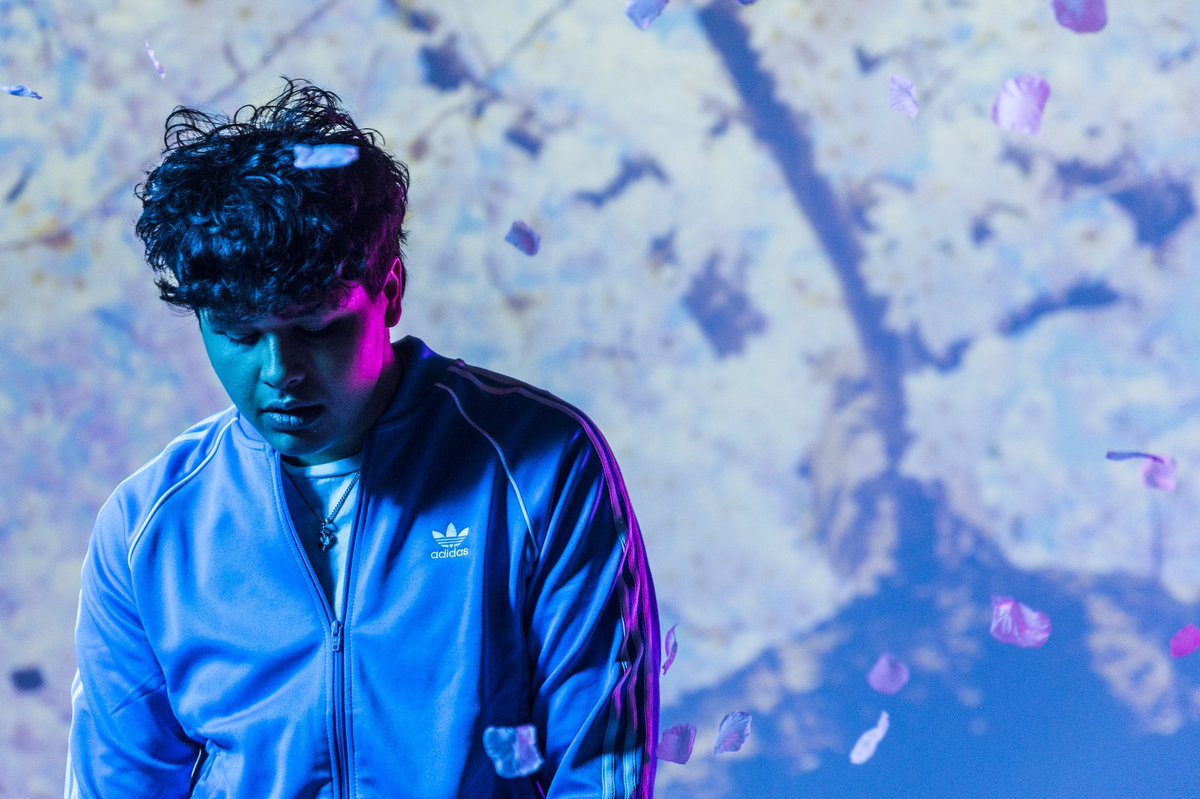 « RAYONS » est dehors a 00h 🌅
Demain nouveau clip 📸 : <a href="/fivetok/">Léo 🇵🇸</a>