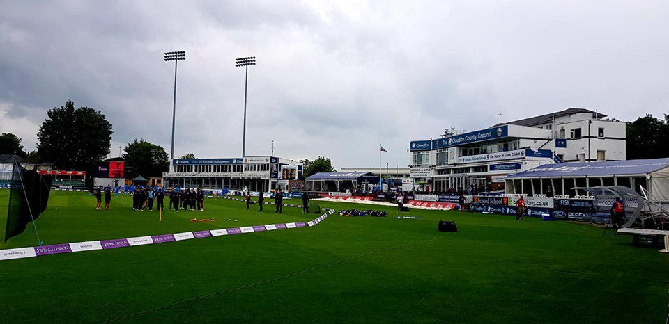 briancjeeves's tweet photo. Hopefully, the inclement weather will blow over, allowing the @englandcricket women and their @windiescricket counterparts an opportunity to give us a game at the #Cloudfm County Ground @EssexCricket #ENGvWI #YellowSport 🏏📰 https://t.co/HLcUpIvwfB