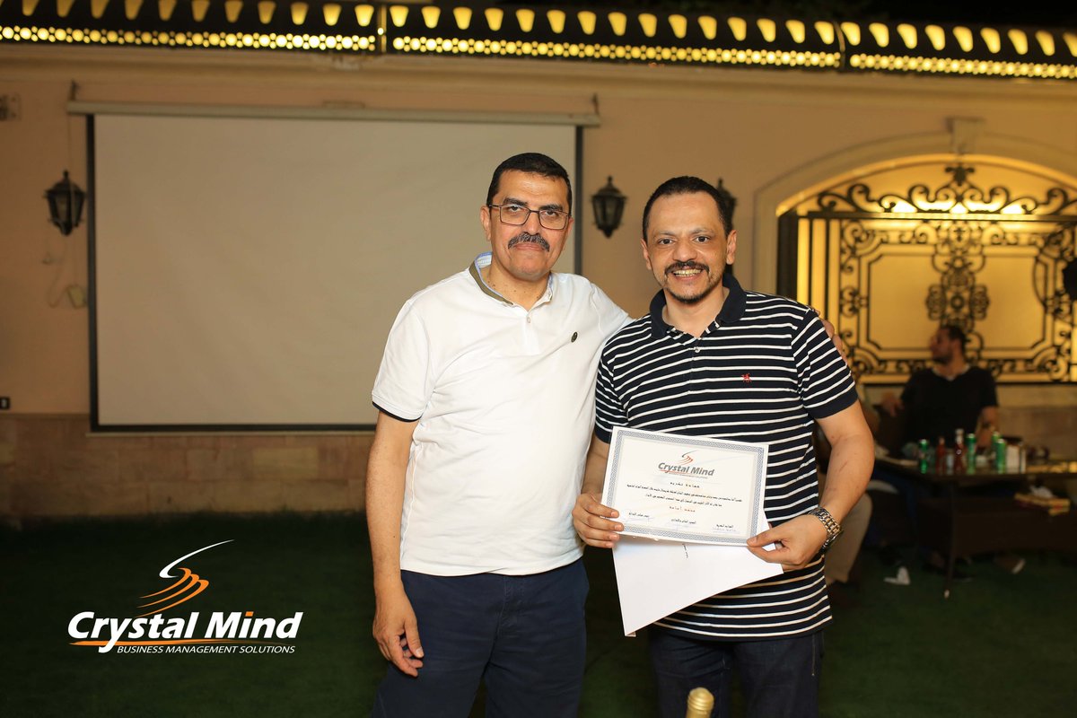 CrystalMindEg's tweet photo. اقامت الشركة بحضور العاملين بها حفل افطار رمضان وقد قام رئيس مجلس الادارة بتوزيع شهادات تقدير علي الموظفين بالشركة ممن اتموا 5-10-20سنة تقديرامن الشركة لهم كشركاء في مسيرتها المهنية. اكثر من 25 سنة في برمجيات المطاعم والكافيهات ونظم المعلومات لسلاسل التجزئة فى مصر.
#كريستال_مايند https://t.co/i6KExkUWh8