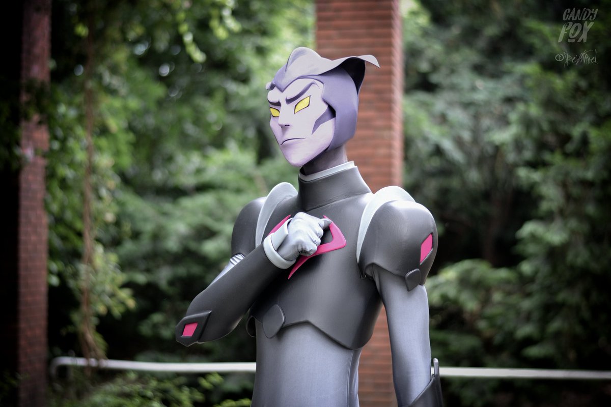 Xx_Abyss_xX's tweet photo. π₯ #Galra Trio (#Dokomi2019) π₯
I love our Galra group so much!!! Omg, Vrepit Sa!!! πͺπ
π· photo by @candyfoxdraws
π¨ editing & #Haxus by me
π€ #Throk by @Xx_schmarik_xX
π€ #Sendak by @JamesFrenshman
π¦ #GalraHeadCap designed by meπ΅
#Voltron #GalraCosplay #VoltronCosplay https://t.co/TOd5DcbSRT