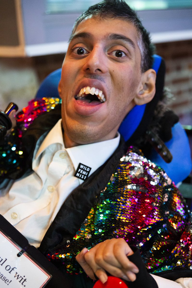 SulaimanRKhan's tweet photo. 📷 #NewProfilePic via the awesome @BronacMcNeill taken during @CreativeEquals’ #CELeaders event a few weeks back. Love it! She captured me in one photo: sunshine, good vibes, positive energy, melanin magic, sequins, wit, and love.
😍
Cheers Bronac! https://t.co/iUiubLAAqT