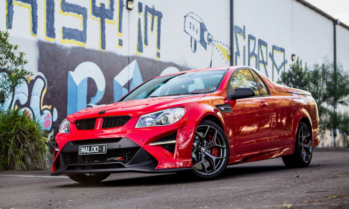 個性的な車を偏見で紹介するbot Hsv Gtsr Maloo マルー ホールデンスペシャルヴィークルズの誇るモンスタートラック ユートにコルベットの6 2l V8スーチャーエンジンを搭載 590ps 75 5kgmのパワーをリアタイヤで全て受け止める 0 100 4秒 6速mtで