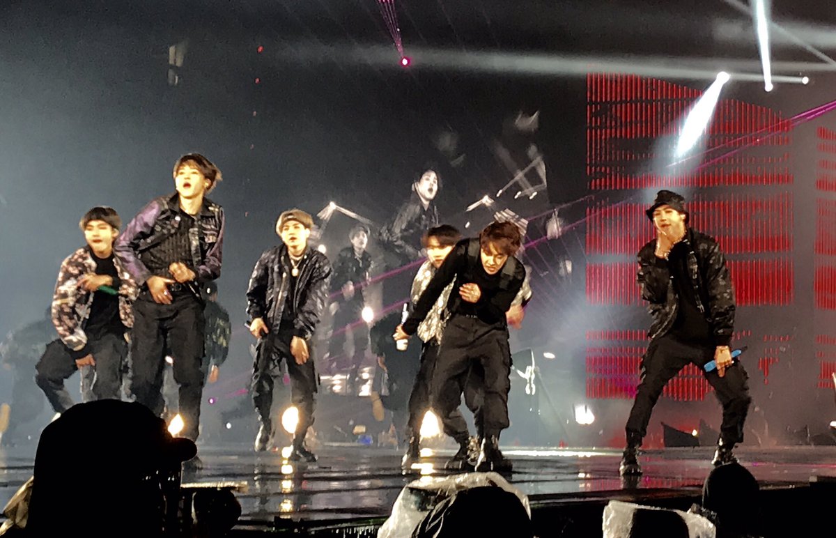 BeWritten_7's tweet photo. 6 years, 6 concerts and countless memories and days made by you. HAPPY BIRTHDAY @BTS_twt 💜#bts #btshamilton #btschicago #BTSWembley #BTSARMY #KimNamjoon #KIMSEOKJIN #minyoongi #junghoseok #ParkJimin #KimTaehyung #JeonJungkook #btsbirthday https://t.co/e8PMaOvgJh