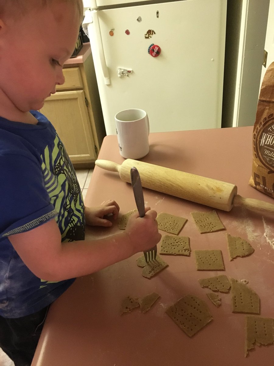 childrenchicks1's tweet photo. My #littlehelper making graham crackers #recipe at https://t.co/a3gCz56Luv Love that my little man wants to help cook! https://t.co/WtKrbnfrQk