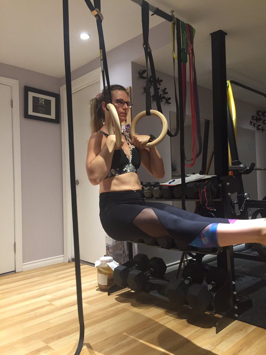 FitasaMamaBear's tweet image. Getting that ring work in!
#calisthenicsgoals #calisthenics #fitnessgoals #bodyweighttraining #fitness