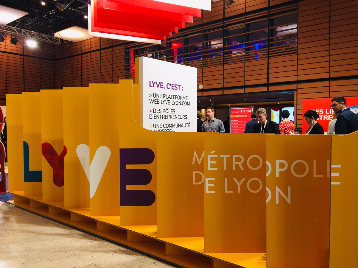 LYVE LYON tweet media