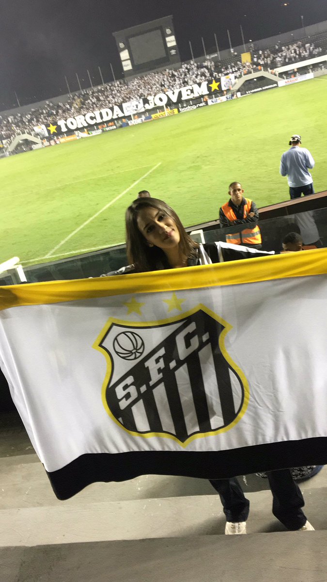 marcelfucks's tweet photo. Valeu galerinha! Registros da 1ª de muitas, num clássico e com vitória, esse é o Tweet💙 AQUI É SANTOS! #FreguesiaNoAlçapão https://t.co/VtYXFBWCHI