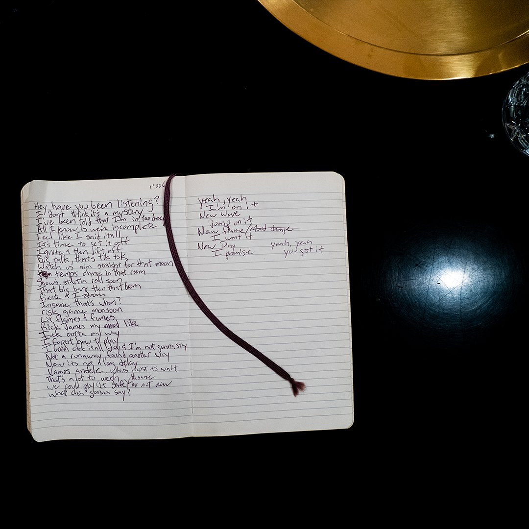 samuelpatrick__'s tweet image. In the studio creating the new record.
Produced by @KillerKowalski_. 

soundcloud.com/unclesammc/thu…

Podcast edited by @iamthomastbg #ThursdayFirst