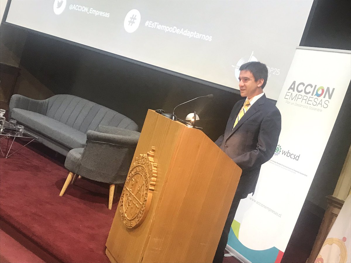 ACCION_Empresas's tweet photo. El presidente de @ACCION_Empresas @matiasverdugom reflexiona sobre la importancia de la realización del 1er estudio de adaptación al #CambioClimático desde el mundo de los negocios  #TiempoDeActuar #EsTiempoDeAdaptarnos #COP25 https://t.co/exuDe2VrC2