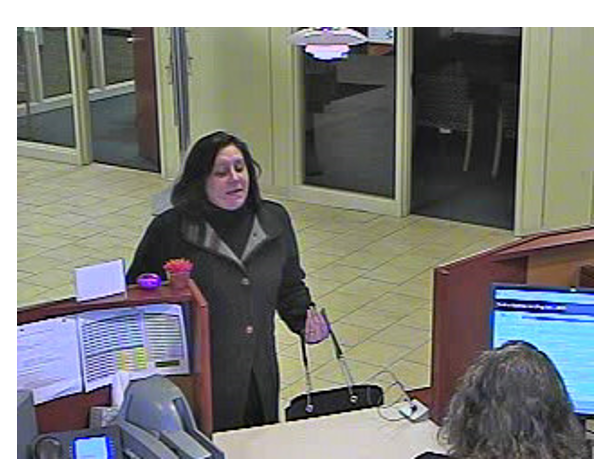 EaganPolice's tweet photo. We are looking for help from the public to identify the female pictured below who is a suspect in an identity theft case. If you have information related to this suspect, please contact us at (651) 675-5799 (Confidential) or email us at eaganpd@cityofeagan.com https://t.co/L7ut8cwdE2