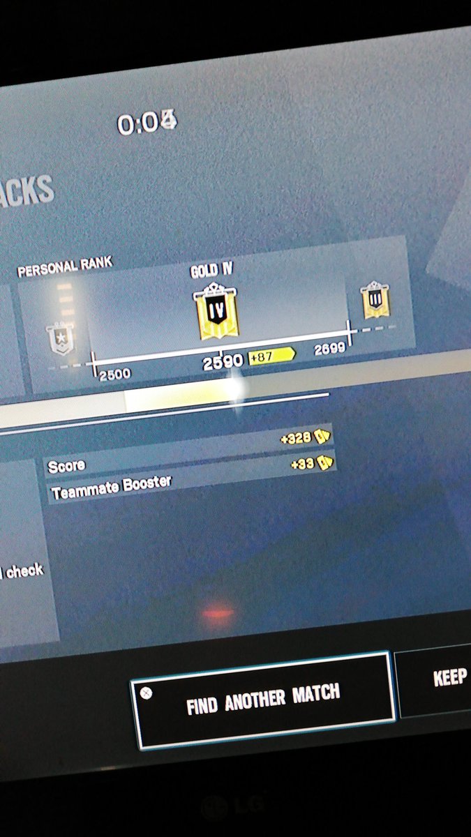 EboxNra's tweet photo. Oof. Gold 4 for the beginning of the season. 👌
#RainbowSixSiege #R6S #Playstation https://t.co/wPXc6LJVVT