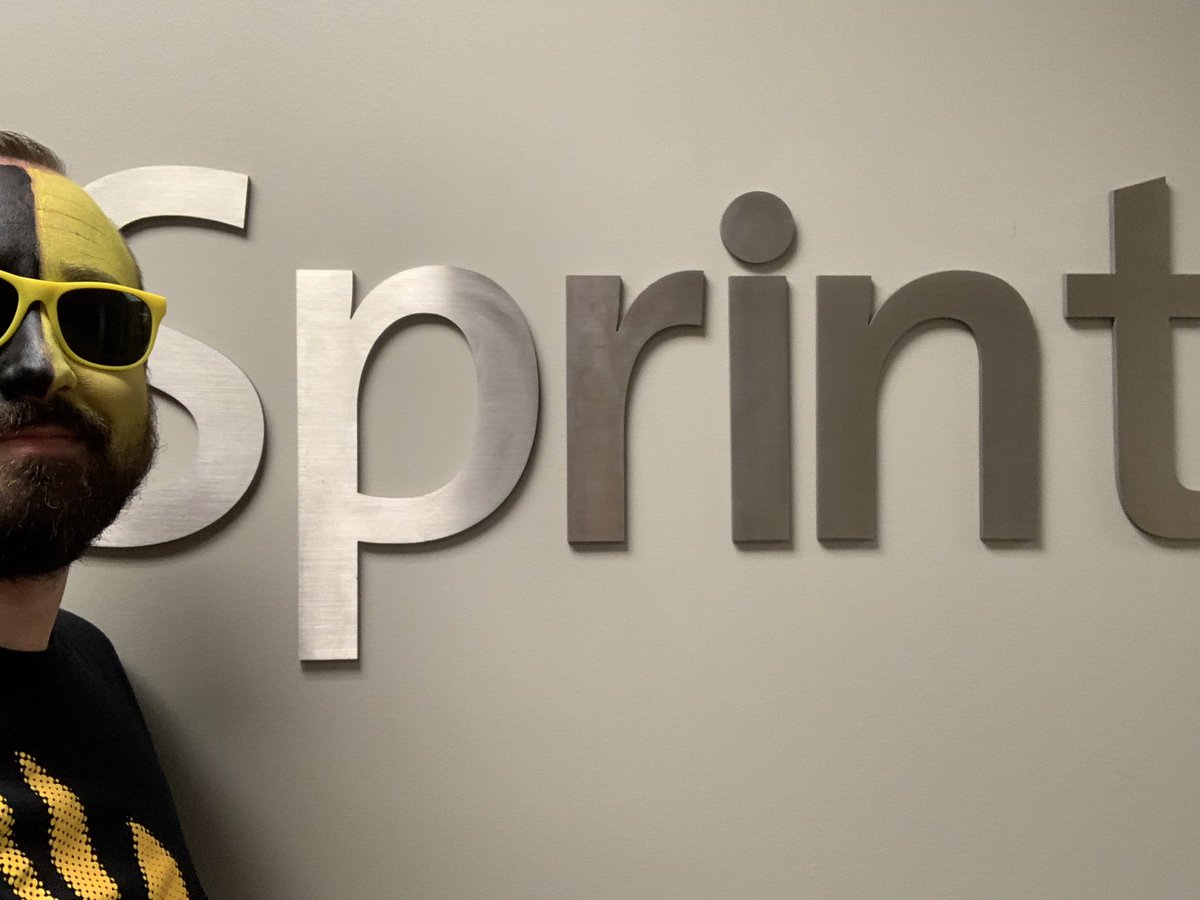 chrislower1's tweet photo. Y’all already know what’s going down in #CampRDU #STC! Spirit Week commence! Today we’re showing our #SprintPride #SprintFam #SprintFUNdamentals #BleedYellow! Coming for you #DMV #STC #NewBreed @AblSprint @ELBTravels @trainerlife1975 @MidAtlMonsters @justincook83 @SellPhones4 https://t.co/jzkg6TK5Ex