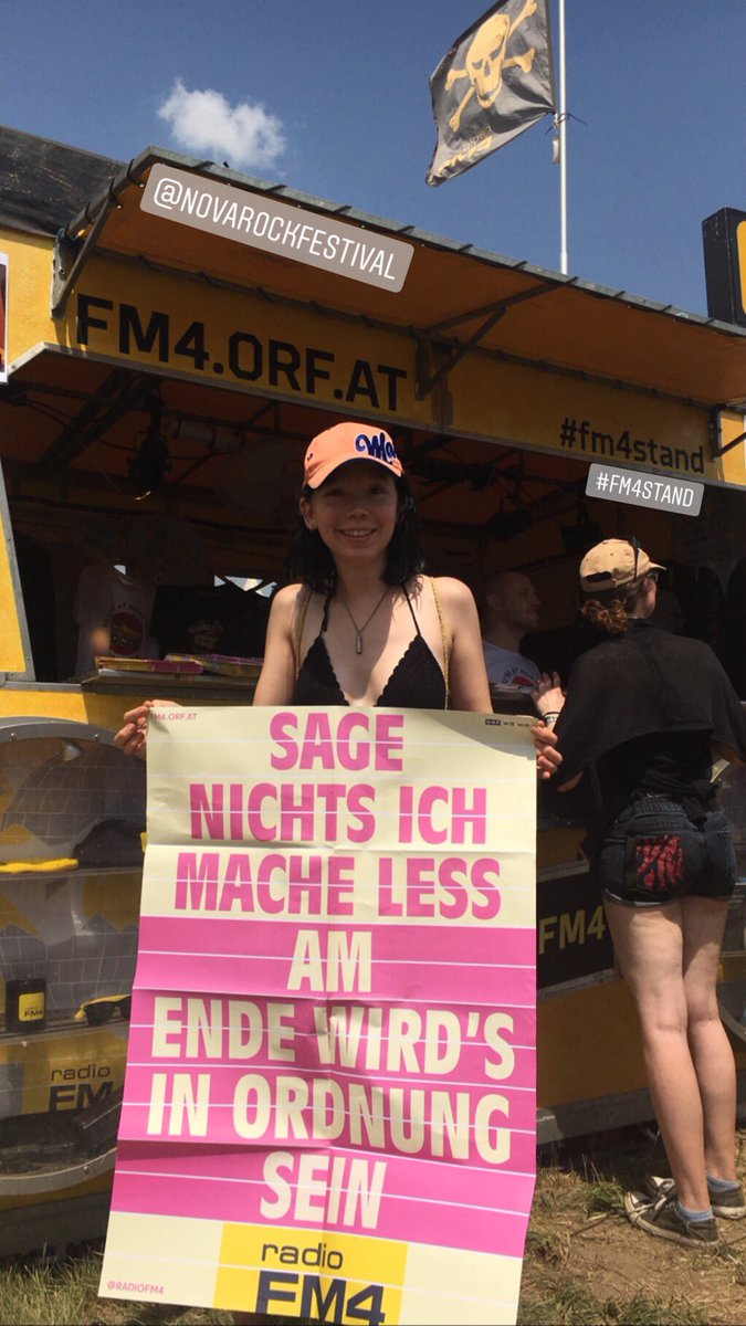radiofm4's tweet photo. hallo vom #fm4stand am @NovaRock_at https://t.co/AyaqIvp8Id