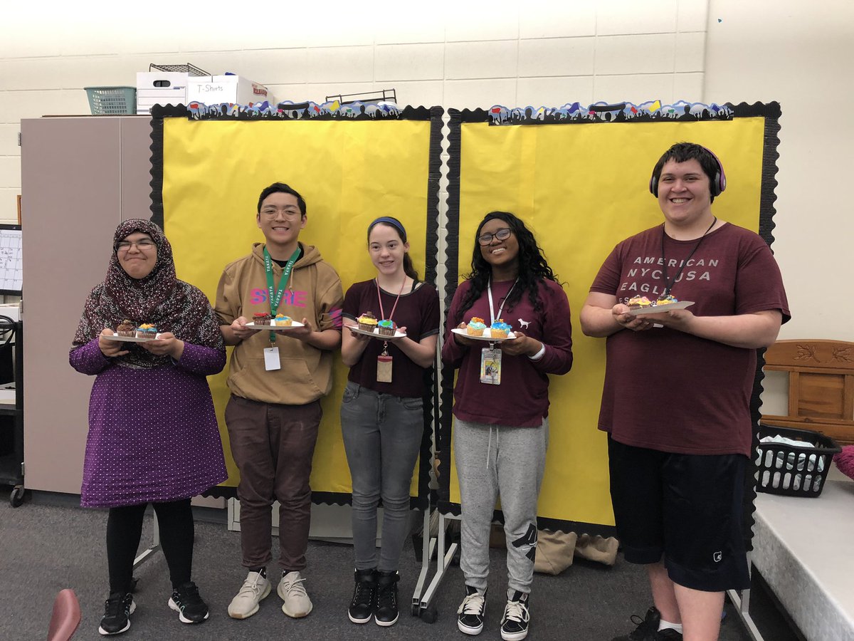 Emily Wright tweet media