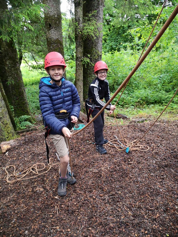 broadclyst's tweet photo. @BCPSchool Year 6 proving that they are braver than me! Despite the weather everyone is making the most of their #outdoorlearning experience at @heatree and so far have enjoyed kayaking, archery and mountain biking ... #outdooreducation #dartmoor https://t.co/S9bMwW7gZn