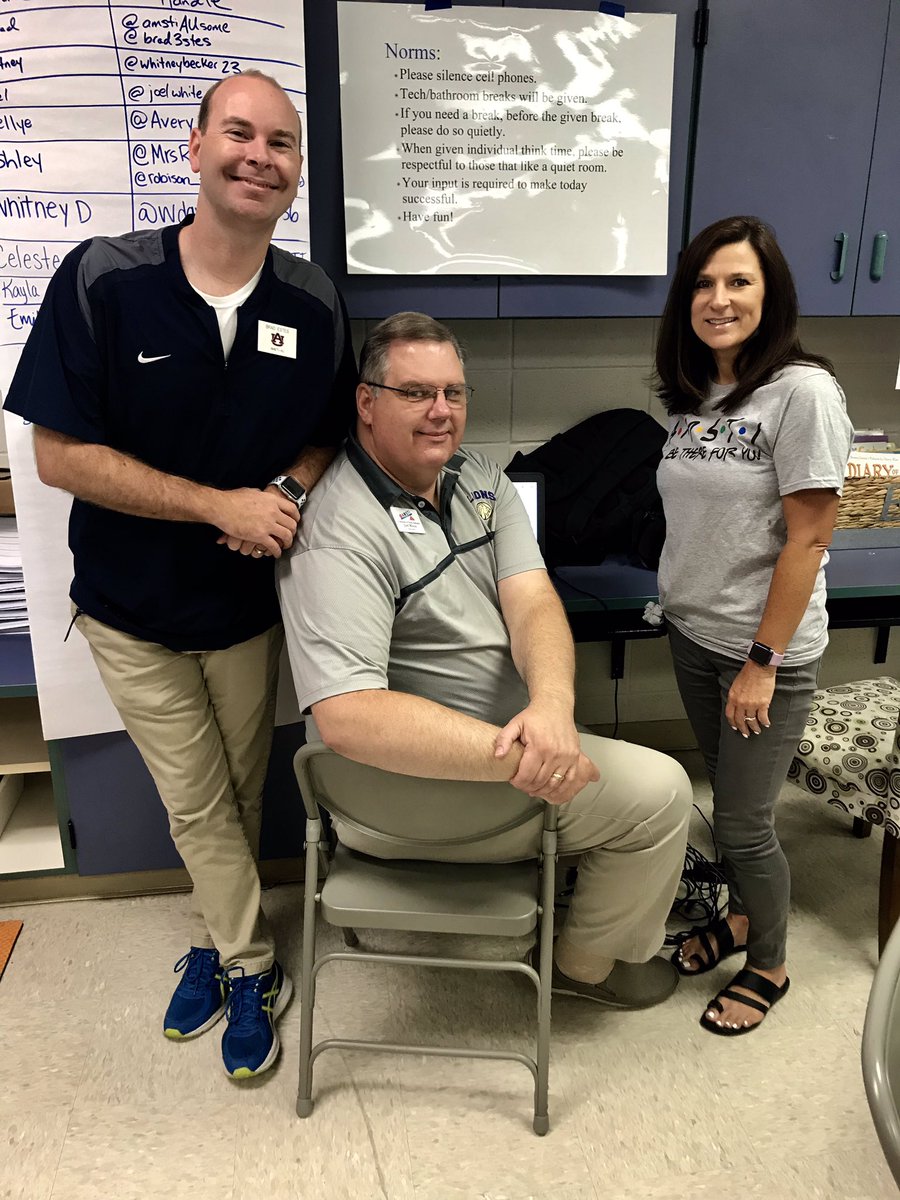 LoriMc1222's tweet image. Getting is started with the best trainers!!!! I’m so grateful for their dedication to the teachers in our state! #AMSTImath #AMSTIworks #friends #illbethereforyou @amstiuna @AlabamaDeptofEd