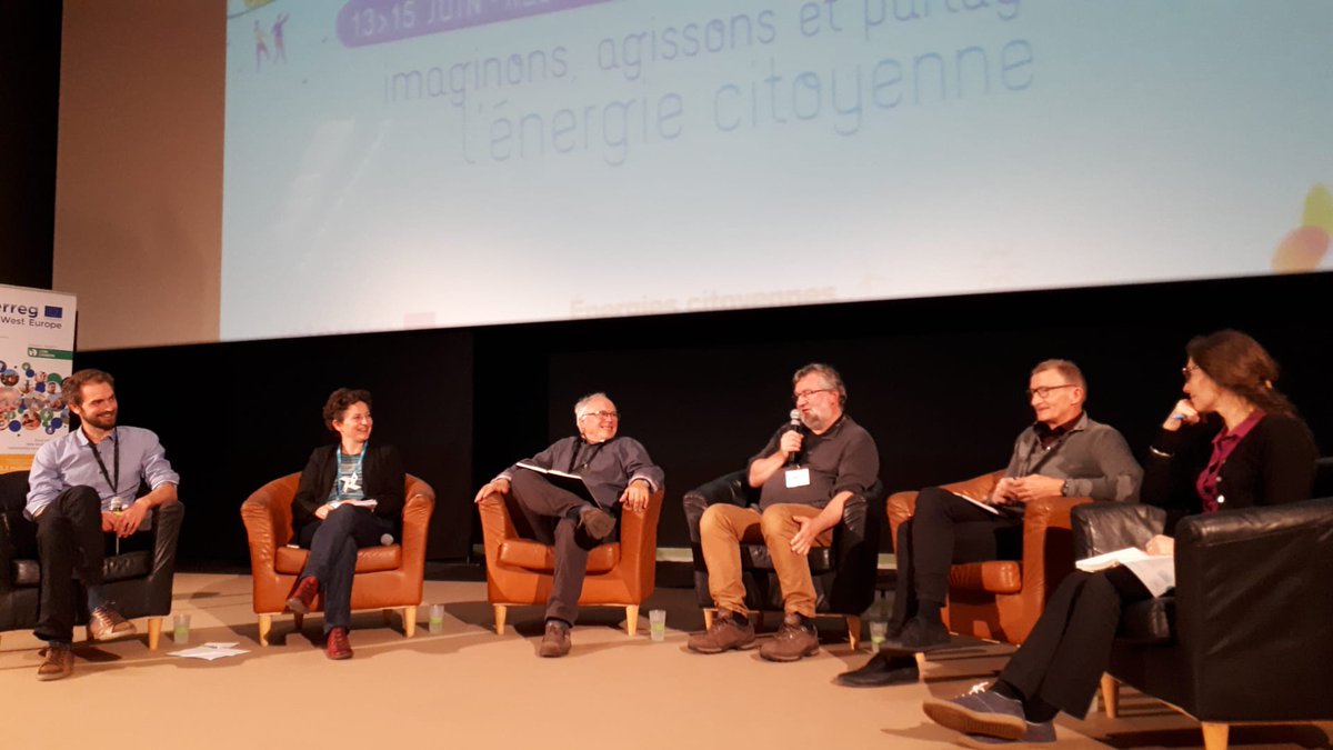 REScoopEU's tweet photo. At #REVE2019, @DirkVansintjan explains how @EcopowerBE and @Enercoop_SCIC met years ago. "Suddenly I realised we were not alone". Today, @REScoopEU is a strong European federation representing 1500 cooperatives and over 1.000.000 citizens. https://t.co/mxZQvTyhLw
