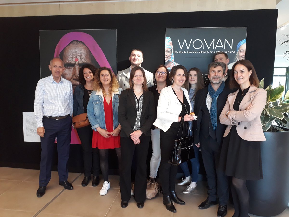 RJ2NY's tweet photo. Maginifique Exposition WOMAN au siège du groupe Arkéa, à voir absolument😍. Merci à Audrey Trotereau Et Marc Gosselin pour cette double initiative, une exposition qui fait sens avec les valeurs d'Arkéa et un vernissage accessible aux équipes des CCM. Sans oublier @OuestFrance. https://t.co/EQ533oTpPT