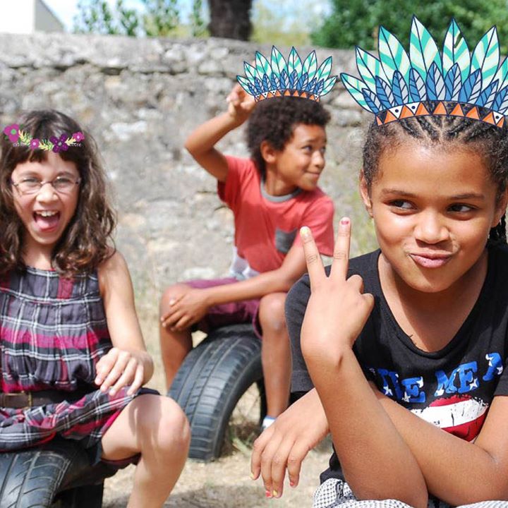 Rendez-vous ce mercredi 12 juin de 14h à 18h avec l'association Réseau Môm'artre pour apprendre à fabriquer un Headband fleuri ou Couronne d'indien !
👉Gratuit, inscription sur place pour les enfants de 5 à 12 ans
👉RDV au niveau 2 face à Go sport