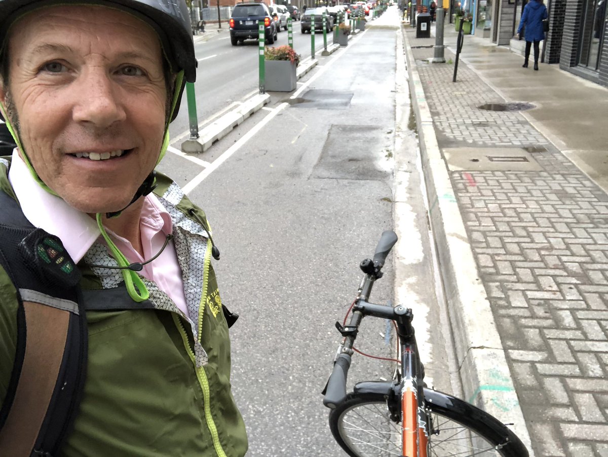 PaulSeale2's tweet photo. Am I doing this right? 
#LdnOntBike #GetDTL #ldnont 

cc @LdnOntBikeLane https://t.co/4kSAY8JCJ7