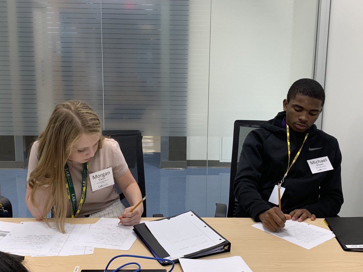LearnAboutBiz's tweet photo. The LABbers interviewing Lubrizol employees all over the world including Brazil, China, Mexico, Singapore, Australia, and Japan! #labweek #BeEnspired #NEOeship https://t.co/X22kwQPbVv