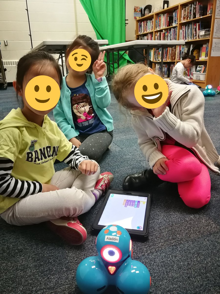 bayviewglenlib's tweet photo. KN loves coding dash and making algorithms!
@WonderWorkshop
#steam #stem #innovation #edtechteam #YRDSBinnov8 #learningcommons #modernlearning https://t.co/VwrhZ9JDgT