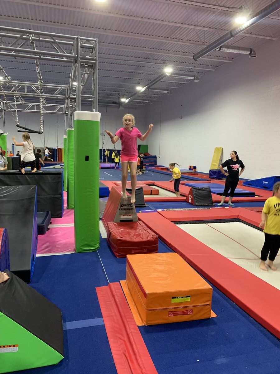 mrshoehing3's tweet image. @VioletAllStars third graders and #multigraders having a fun trip to Cutting Edge! #MyLSPS #exercising @mrshaydenviolet @lisa_lpecoraro #flexibility in more ways than one!