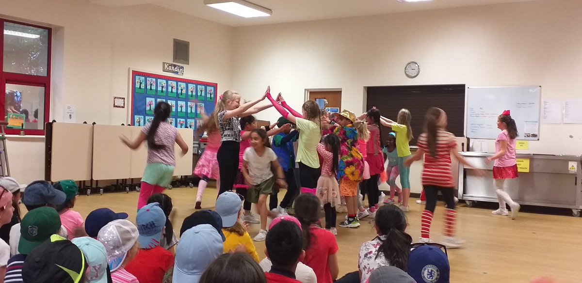DHS_PrimaryHead's tweet photo. There are some energetic performances in house dance https://t.co/PAH5SFMvDs