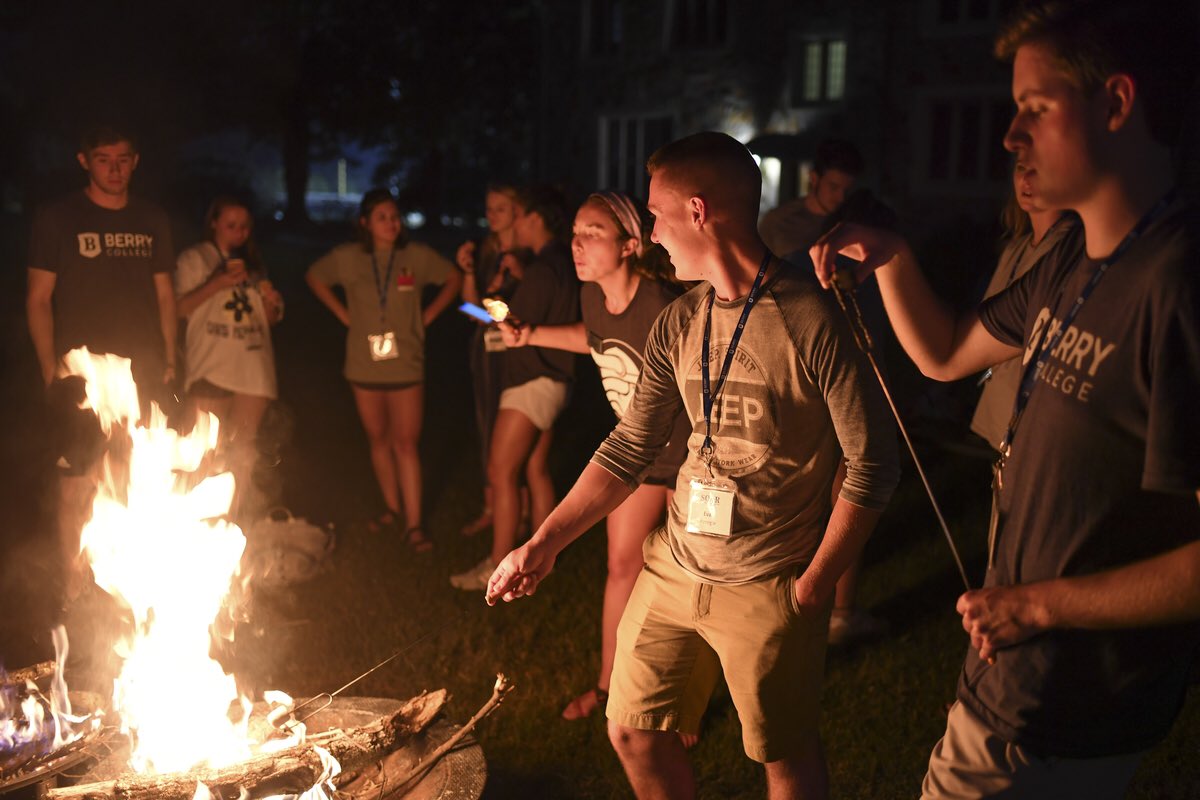 berrycollege's tweet photo. Three SOAR sessions down, one to go! It's been great getting to know the class of #Berry2023—we can't wait to see you all again in the fall. Be sure to tag us in your pictures with #bcsoar19! https://t.co/vejxfYy31i