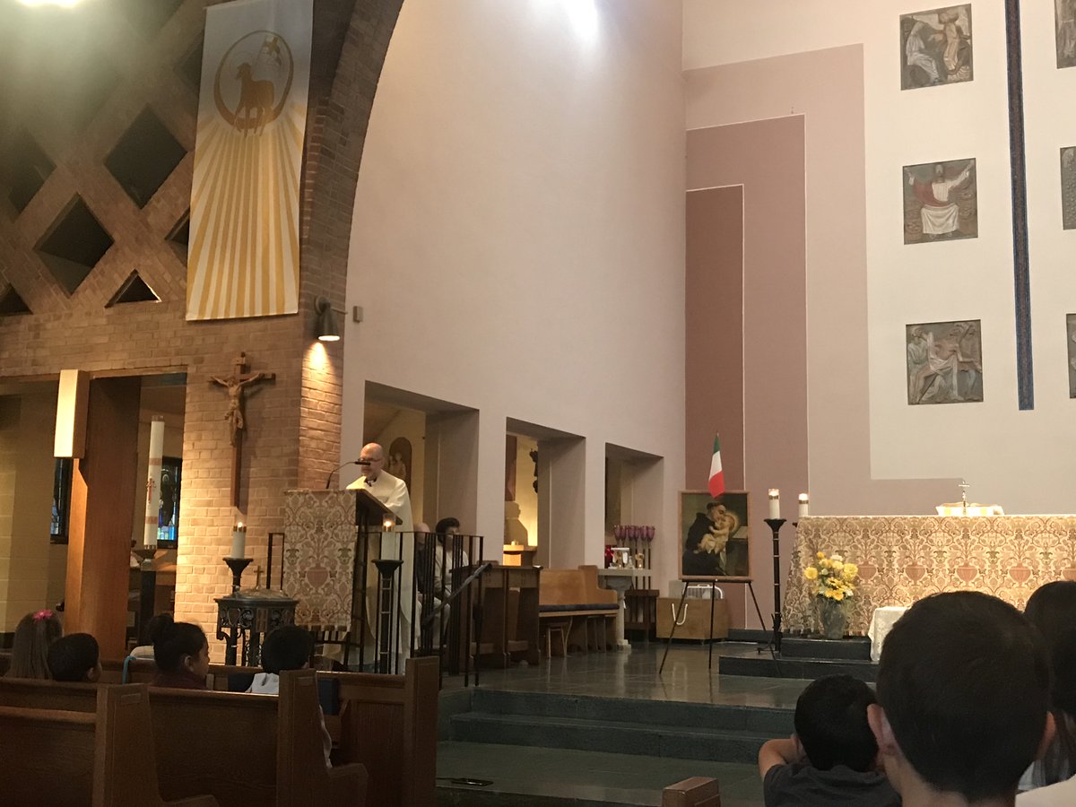 SASYonkers's tweet photo. The parish and school communities celebrating our Feast Day!
S. Antonio prega per noi. Buona festa. https://t.co/8stHQkKCAR