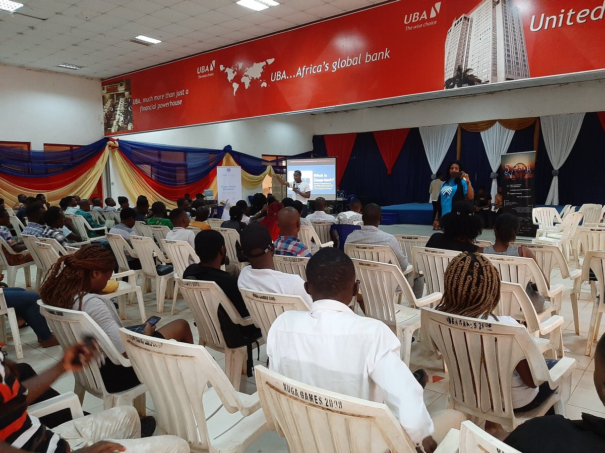 roar_nigeria's tweet photo. Roar Nigeria hosting the ongoing Facebook's FB Start Accelerator  Roadshow live at UBA Hall of Fame, UNN.

#roarnigeria 
#partnership 
#roadshow 
#innovation 
#virtualreality 
#datascience
#LionSciencePark 
#unn 
#facebook
#FbStartRoadshow https://t.co/alaWYHQMlY