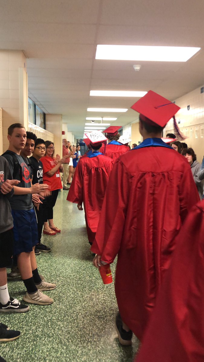 FCSDtweets's tweet photo. First stop @MinervaDeLand #FHSGradWalk https://t.co/zrmBEa9585