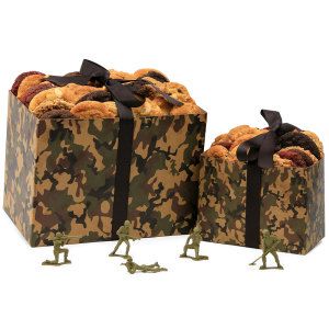 CookiesFromHome's tweet photo. Time's almost out! Send delicious cookies and brownies to the Dad in your life for Father's Day! Order now and we'll ship them right to his door. #sugarfree and #glutenfree available. https://t.co/hZoykkQbyp #fathersday2019 #cookies #fathersdaygiftideas #brownies https://t.co/nMVsryRhID