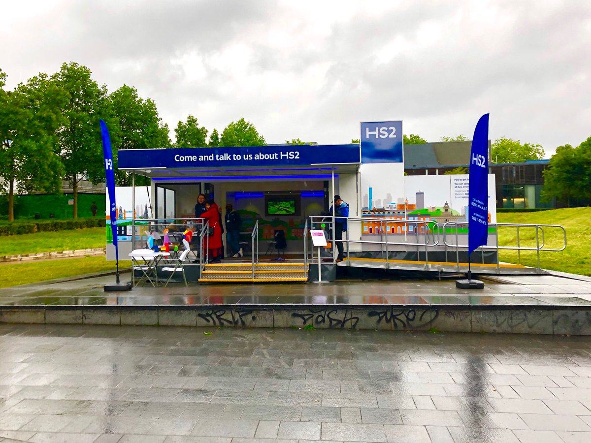 the_winch's tweet photo. Fellow residents of Camden, if you've any queries, concerns or grievances about planned HS2 works in your local area - @HS2ltd have a pop-up stall today on the Swiss Cottage Open Space.
They're here to answer any questions you have.
#CommunityVoice #builtspace #Camden #HS2 https://t.co/nVny69cPVG
