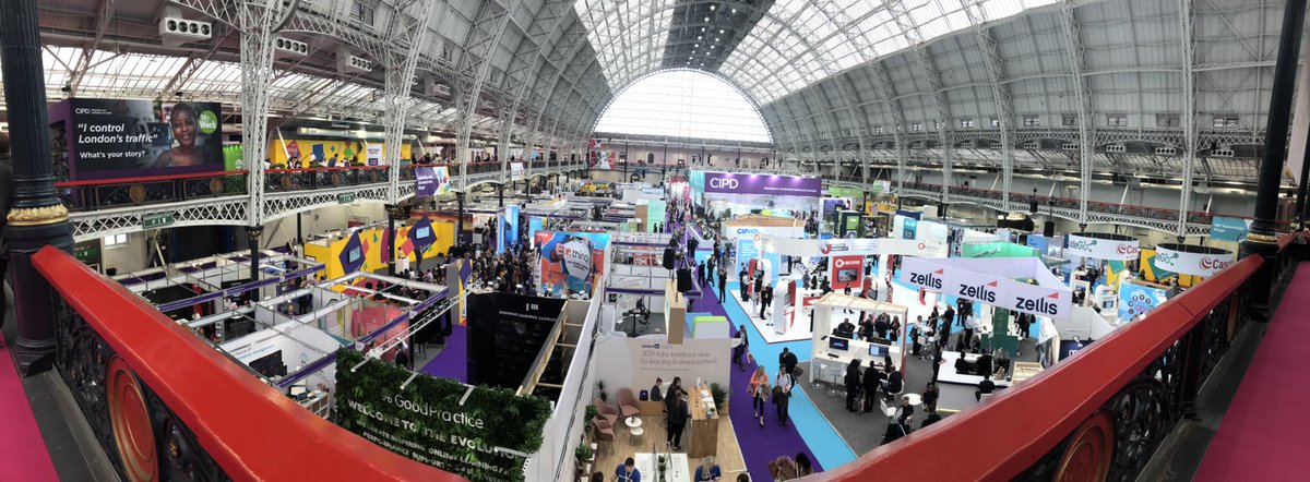 Nearly ready for the closing keynote - what a couple of days at the <a href="/FestivalofWork/">Festival of Work</a> lots of inspiring thoughts and messages to take away and back to my <a href="/MIDCommsUK/">MID Communications</a> team 🤓 #weseekpersonalexcellence