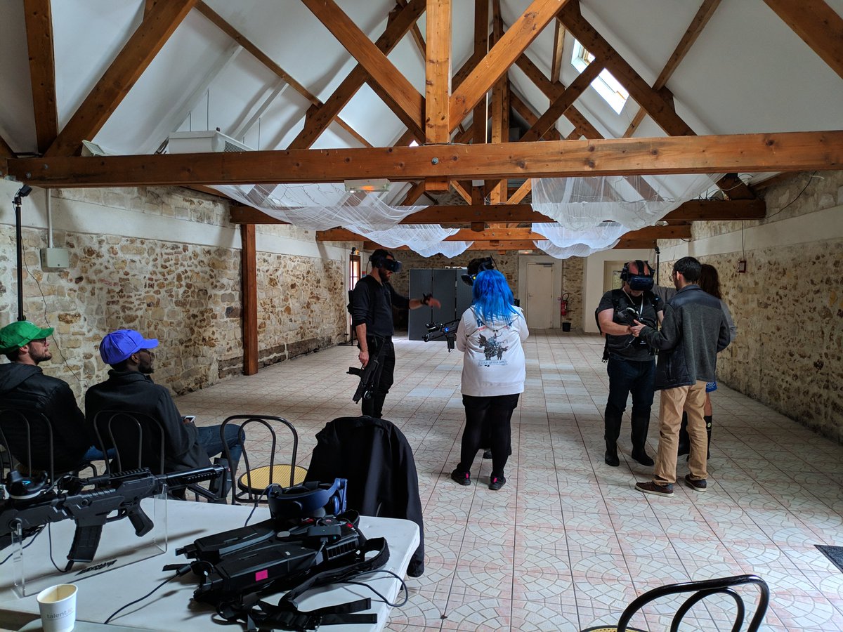 kevinrecrut's tweet photo. En direct du @DevBreak19 avec Thibault & Charles, collaborateurs @Cap_Fi . Excellentes conférences et superbe cadre, j'en connais qui vont revenir chargés en connaissances (et en poumons bien oxygénés) ! 😀 #devbreak #devbreak2019 #dév #IT #Python #IA #Data https://t.co/WiD7OJF4p9